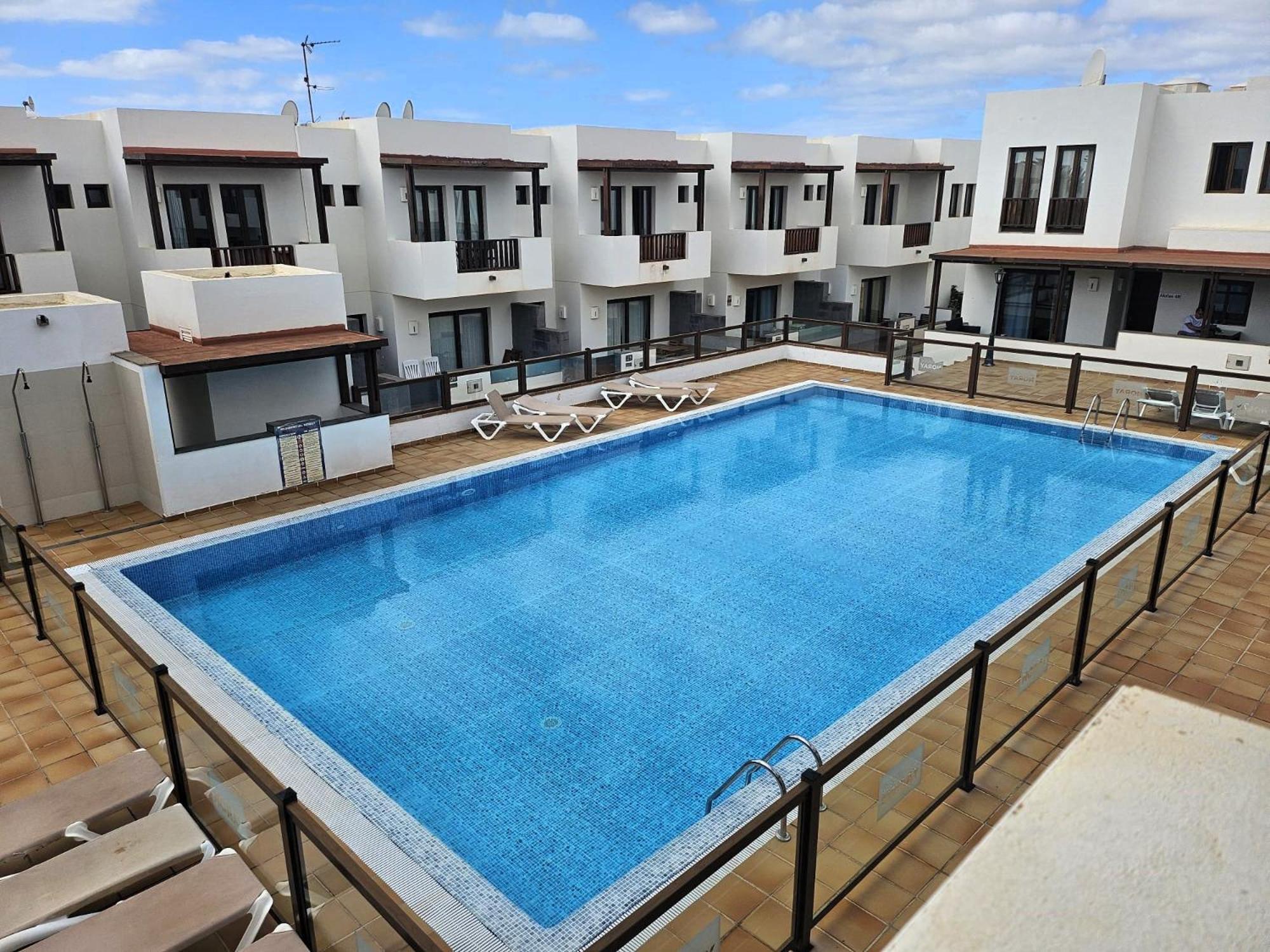 Duplex Noray Vista A La Piscina Apartment ปูแอร์โตกาเลโร ภายนอก รูปภาพ